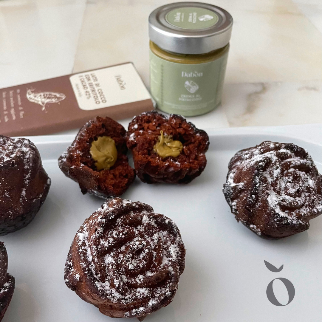 Ricetta muffins al cioccolao senza zucchero con crema al pistacchio